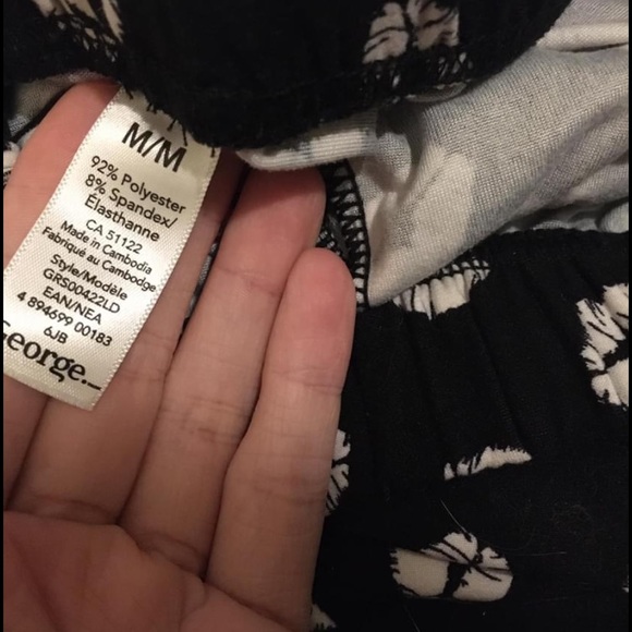 Clothes - Picture 4 of 7